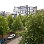 Stylish 66M2 Apartment With Private Sauna And Balcony